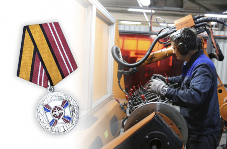 Медаль «За воинскую доблесть» II степени вручена сотруднику ОАО «РИАТ».